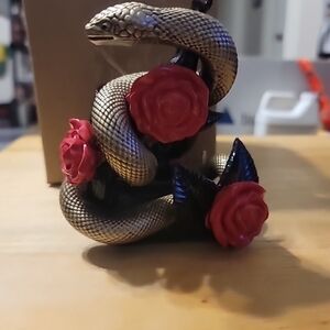 Bath & Body Works Snake and Rose Soap Holder - Gold and Red